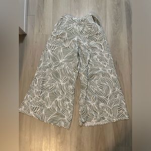 Flowy Wide Leg Green and White Pants
